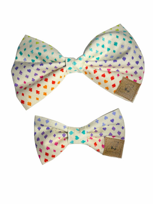 This cheerful pattern features a graduation of rainbow colors on a white background