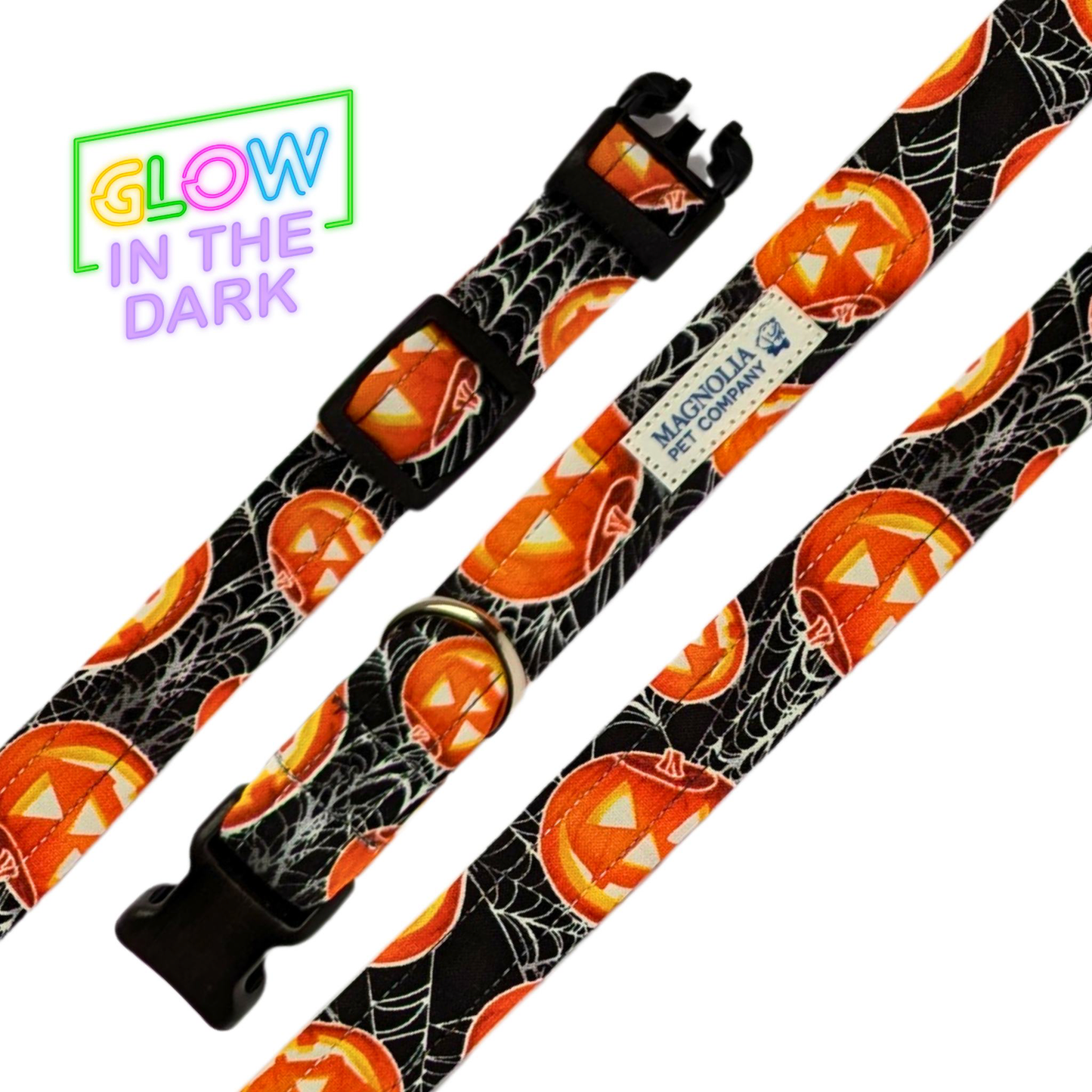This black collar features glowing Jack-o'-lanterns that come to life in the dark