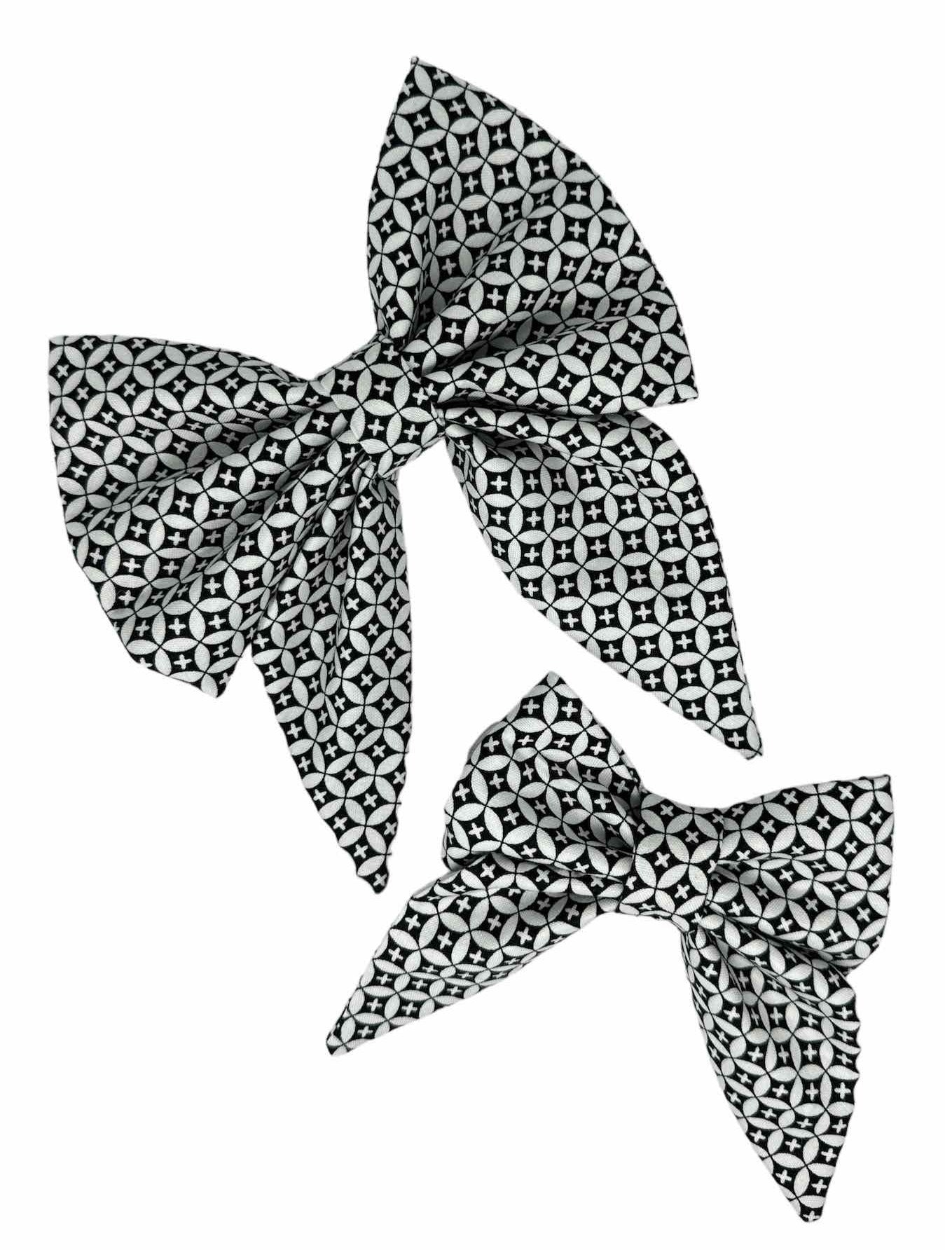 Retro Geometric Black and White Dog Bow