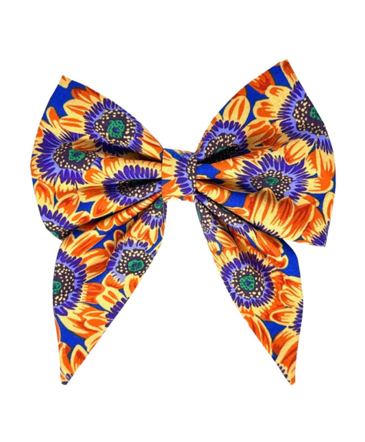 Step into the enchanting world of artistry with our Van Gogh's Garden Party Dog Bow, a masterpiece-inspired accessory that brings the beauty of Vincent van Gogh's iconic paintings to your furry friend's wardrobe.