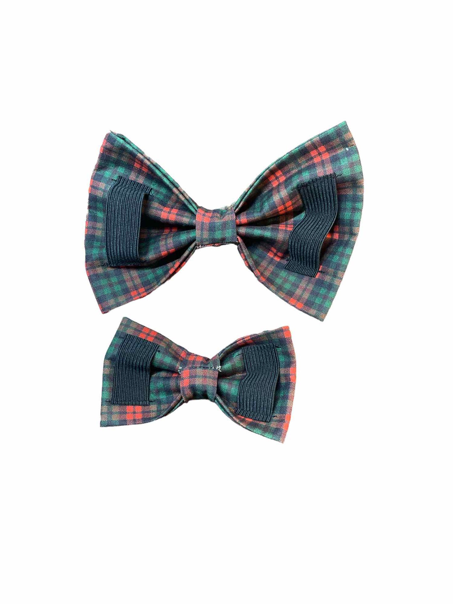 Cue Christmas Plaid Dog Bow Tie