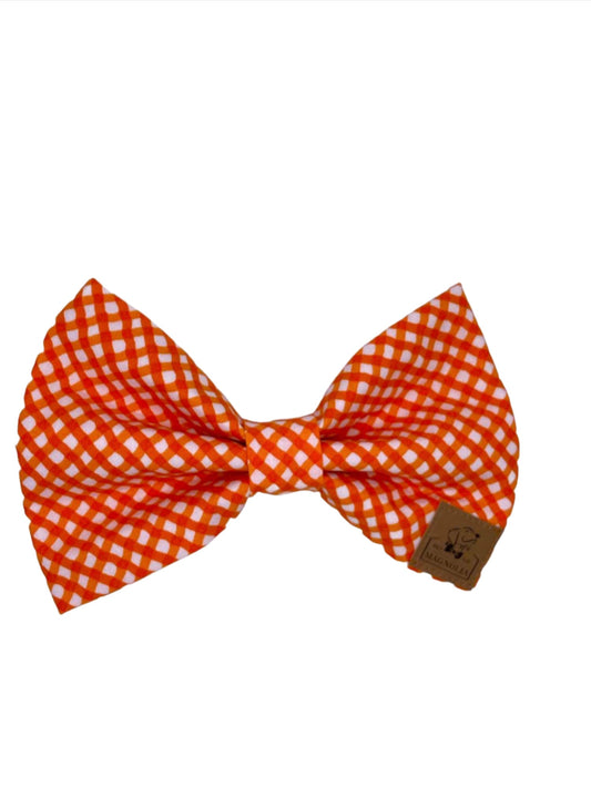 Elevate your furry friend's game day style with our Tiger Orange and White Game Day Team Dog Bow Tie. Perfect for passionate pet owners and their four-legged fans, this charming accessory adds a splash of team spirit and sophistication to any canine's wardrobe.